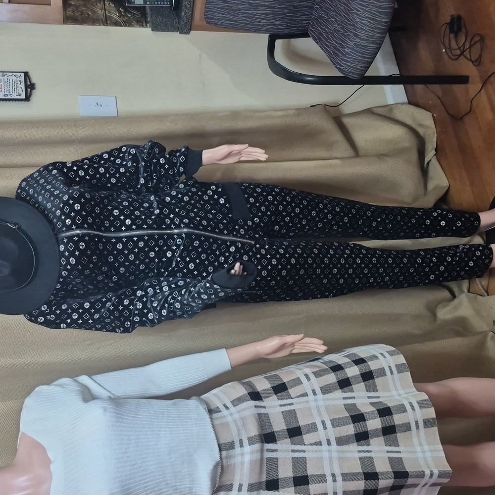 Black Patterned Women's Pants - Picture 1 of 7